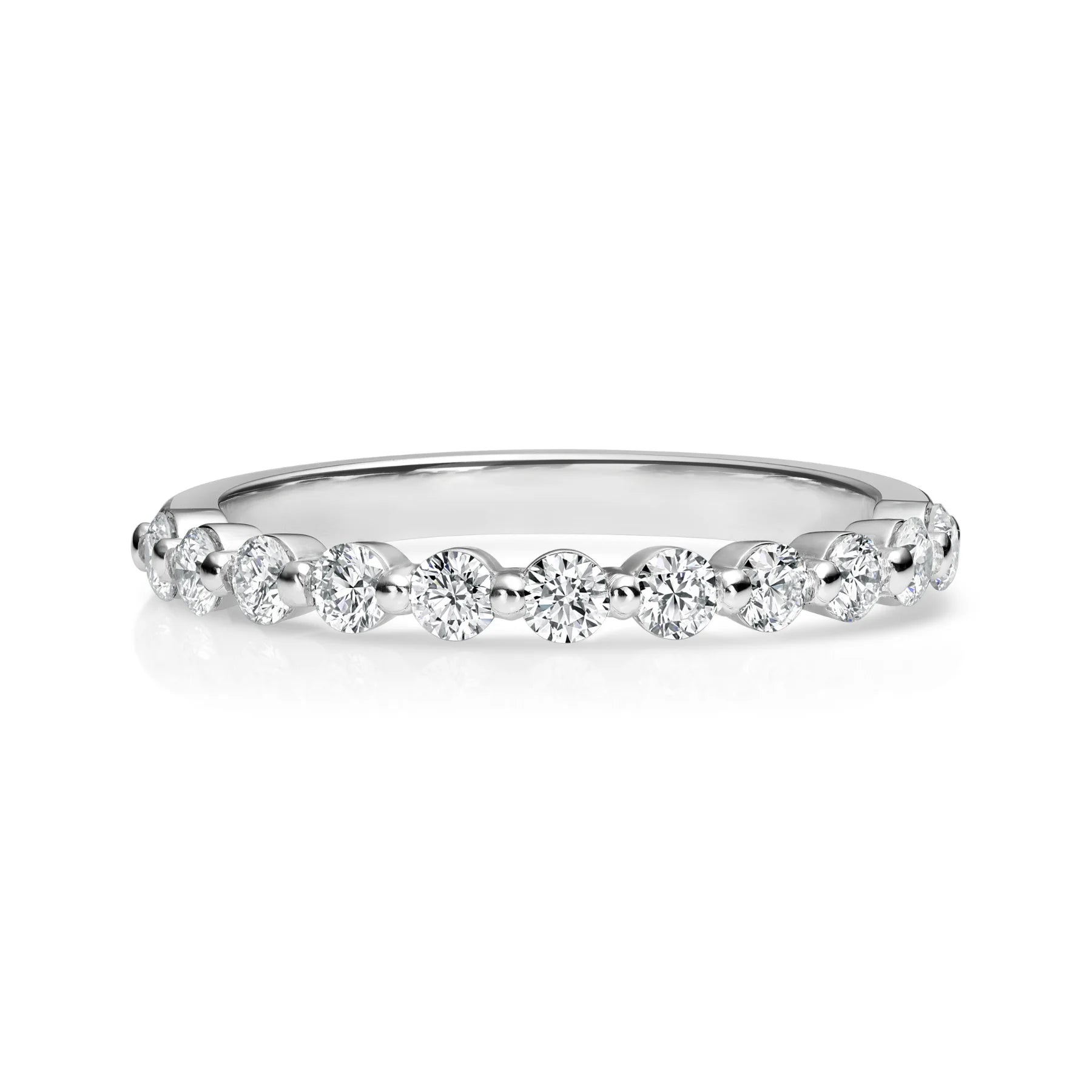 Prong setting wedding band discount